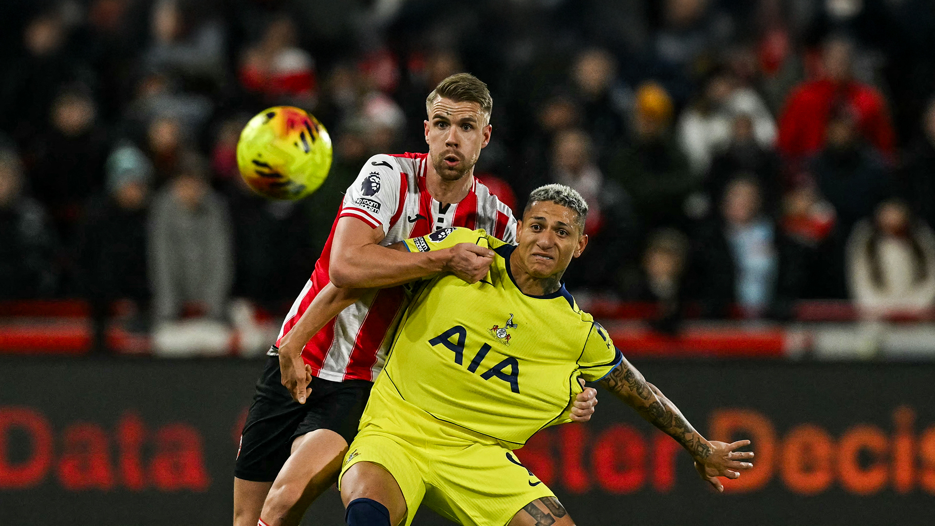 Bore Draw at the Gtech: Brentford and Tottenham Share Spoils in Tense Stalemate