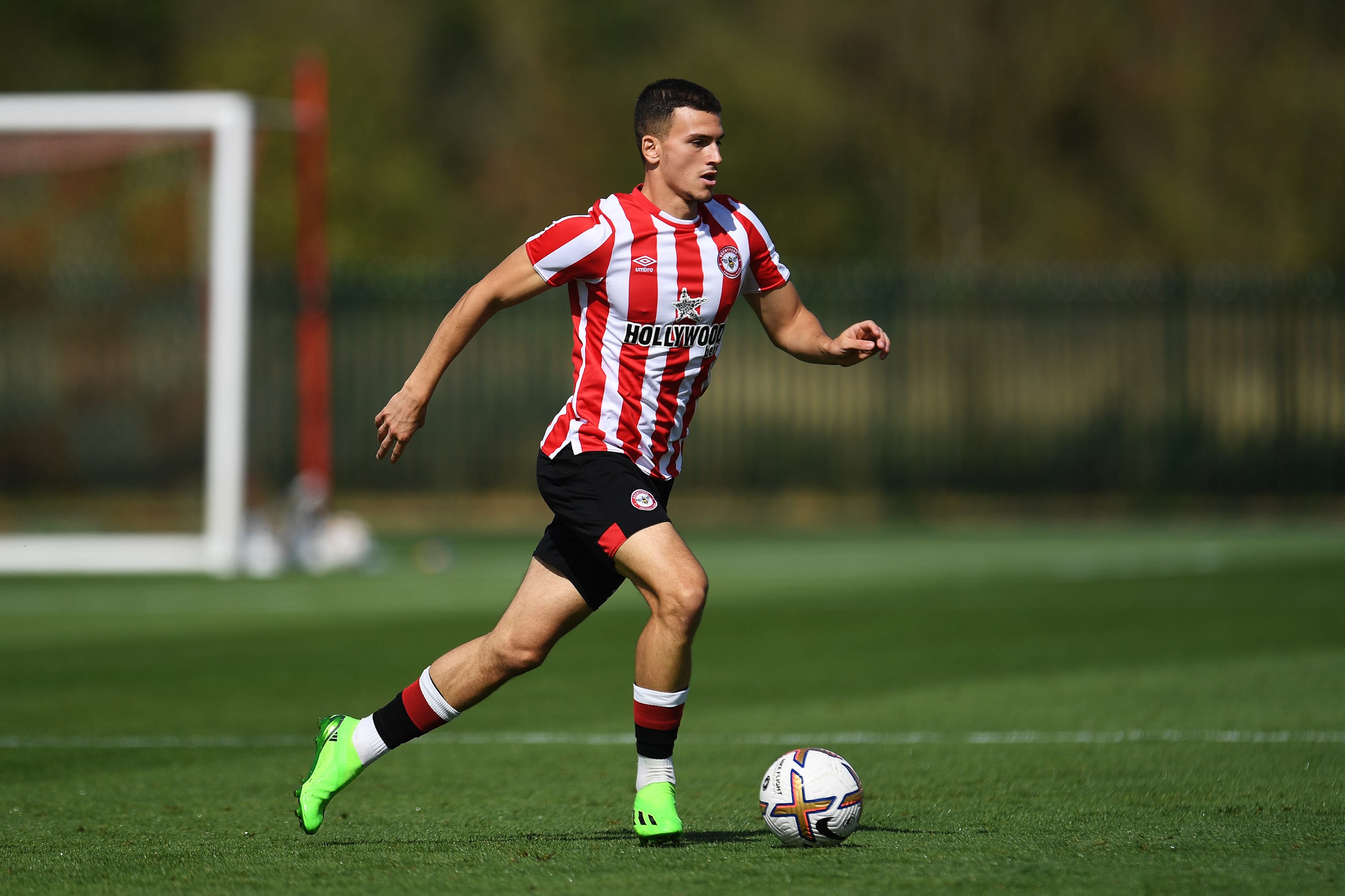 www.brentfordfc.com