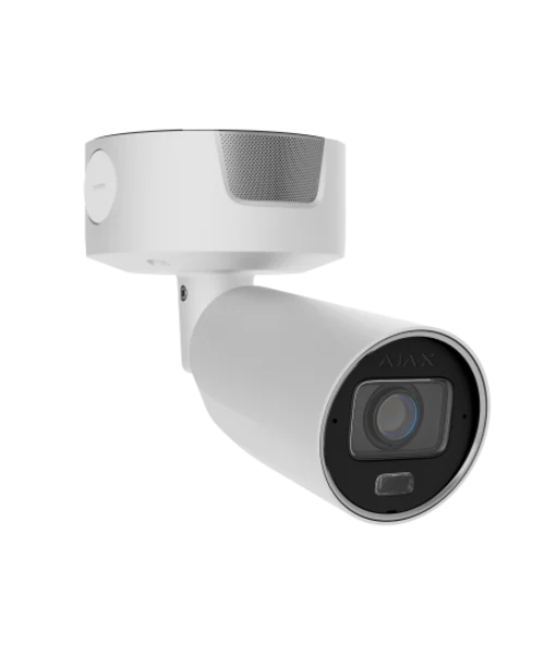 Caméra IP Ajax BulletCam blanche sur son étrier, vue de trois quarts