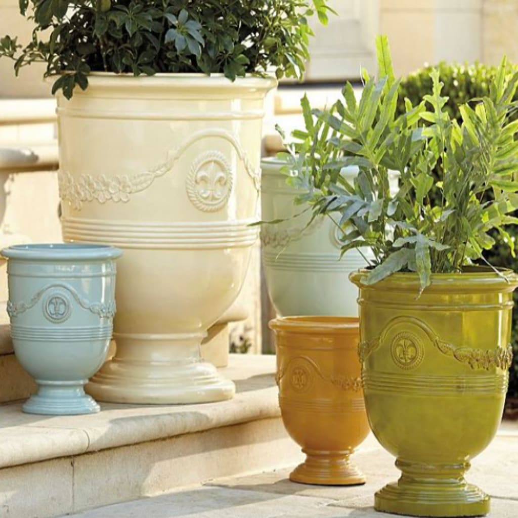 A selection of urns