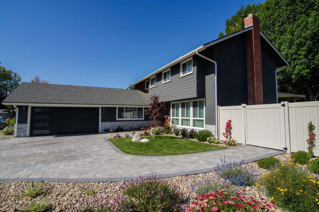 A look at Roland's house from another angle, providing a closer look at the garage.