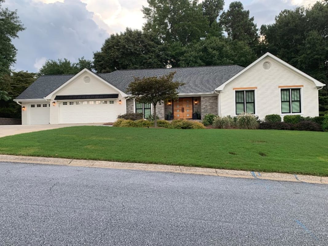 An exterior transformation using brick&batten's virtual rendering.