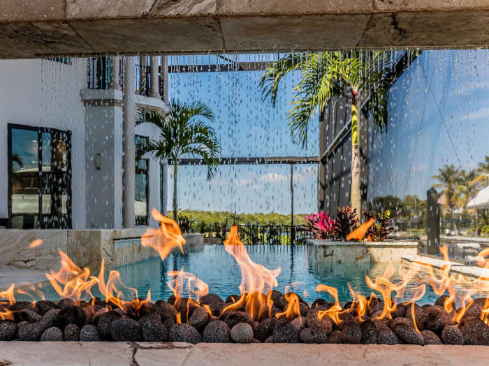 Fire perimeter wall adds warmth and beauty