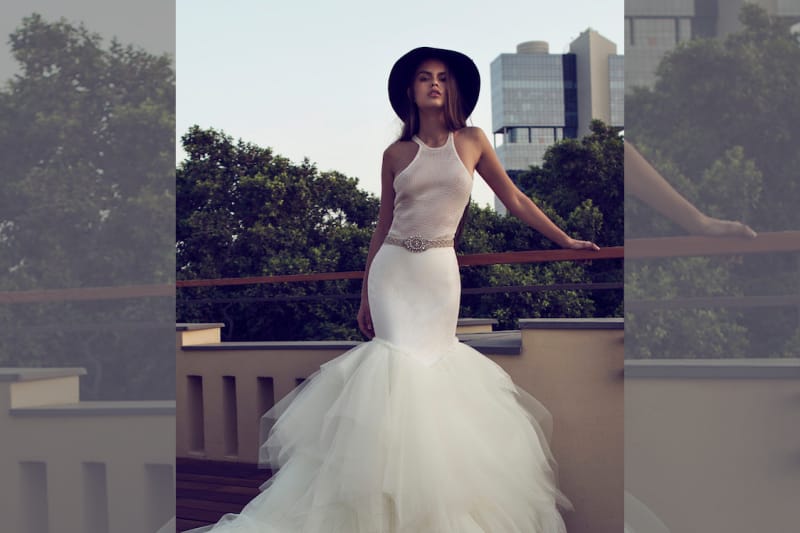 bridebook.co.uk-bride with hat