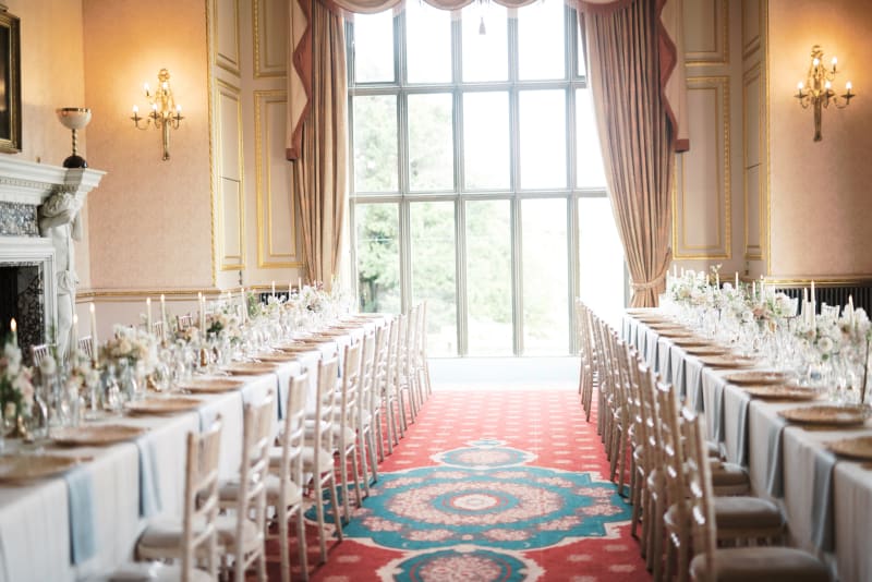 An archway that is part of the building serves as a place for the ceremony.