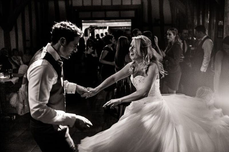 Bridebook.co.uk - couple enjoying their first dance