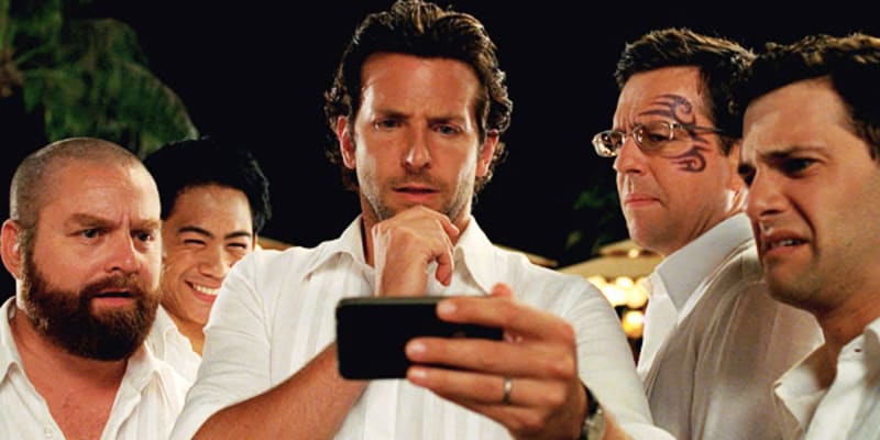 Bridebook.co.uk- the actors from hangover looking at a phone