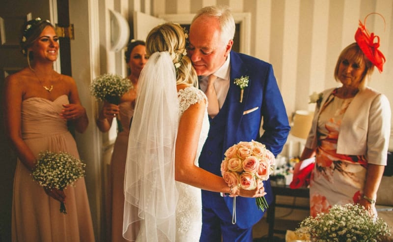 Tips Father Of The Bride Sch Wedding Advice Bridebook Bridebook Co Uk Father And Bride Hug Surrounded By Bridesmaids