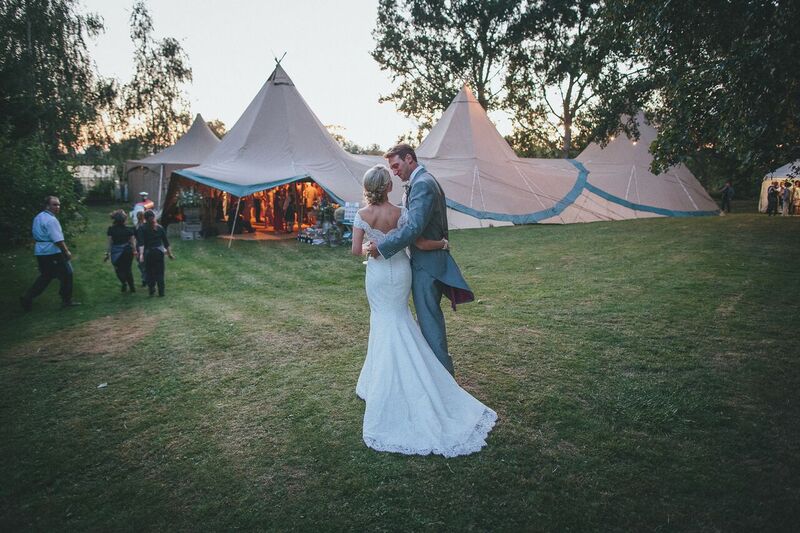 Eve & Tim in Somerset (Tipi + Wild Flowers)