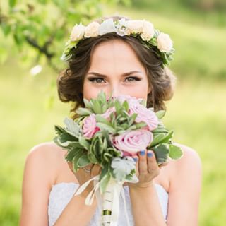 Choosing the Perfect Bridal Hair Accessory