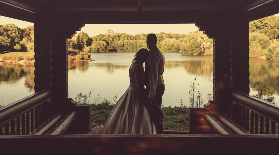 Shelley & Toby in Dorset (Marquee + Lake)