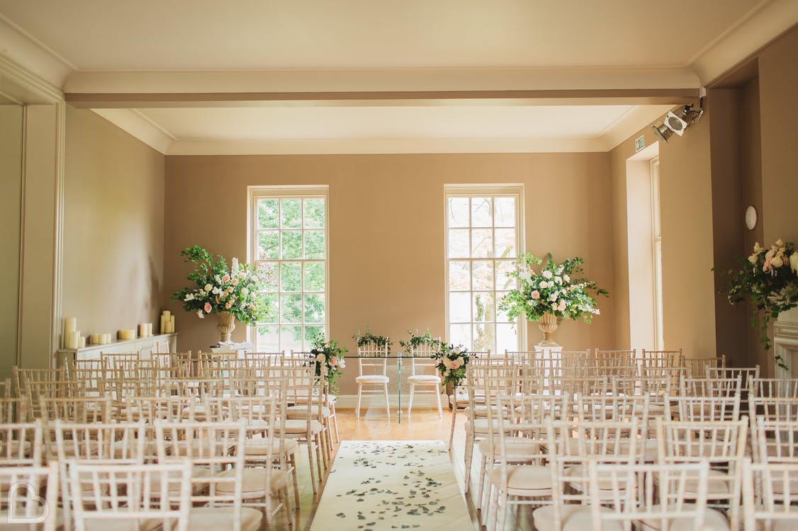 31 Inspirational Blank Canvas Wedding Venues