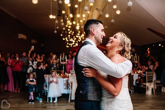 Samantha Jayne Photography shares her top tips on gathering reviews from your couples Wedding reviews and how to gather them with award winning photographer Samantha Jayne Photography