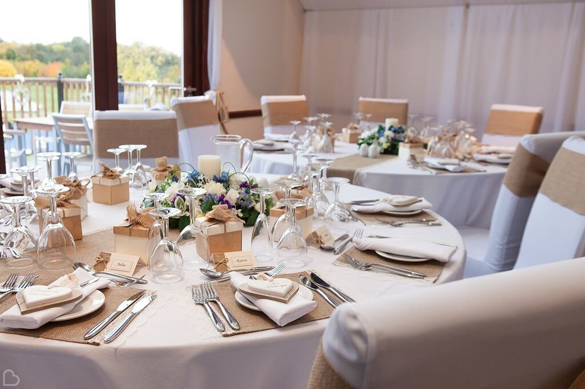 gold world table set for wedding lunch