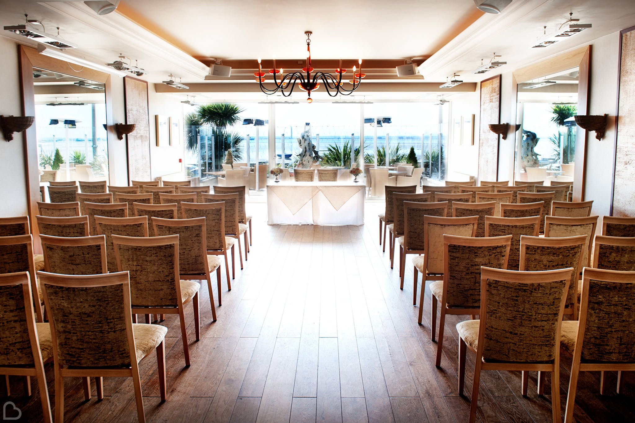 the roslin beach hotel ready for a wedding ceremony