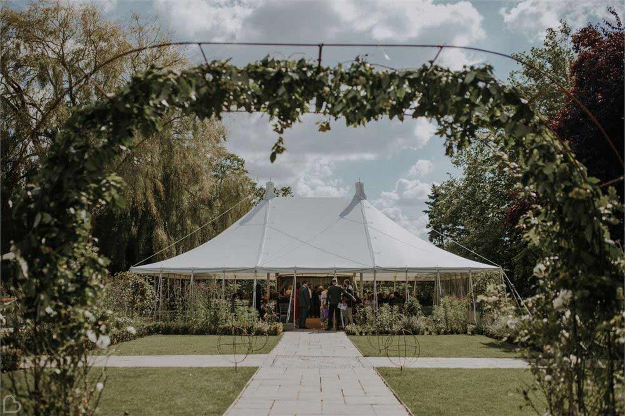 Houchins wedding venue marquee in the garden