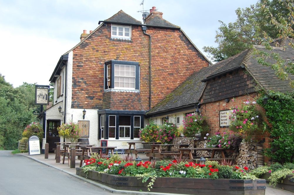 The black horse inn.