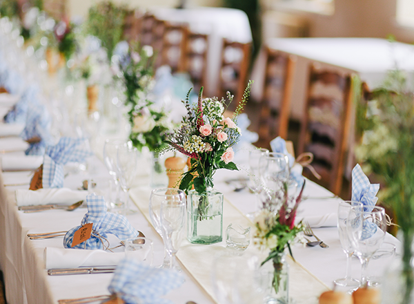 How to Choose the Perfect Wedding Colour Scheme