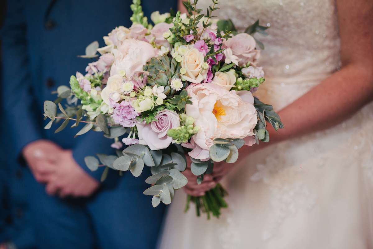 Choosing Wedding Flowers – 6 Easy Tips