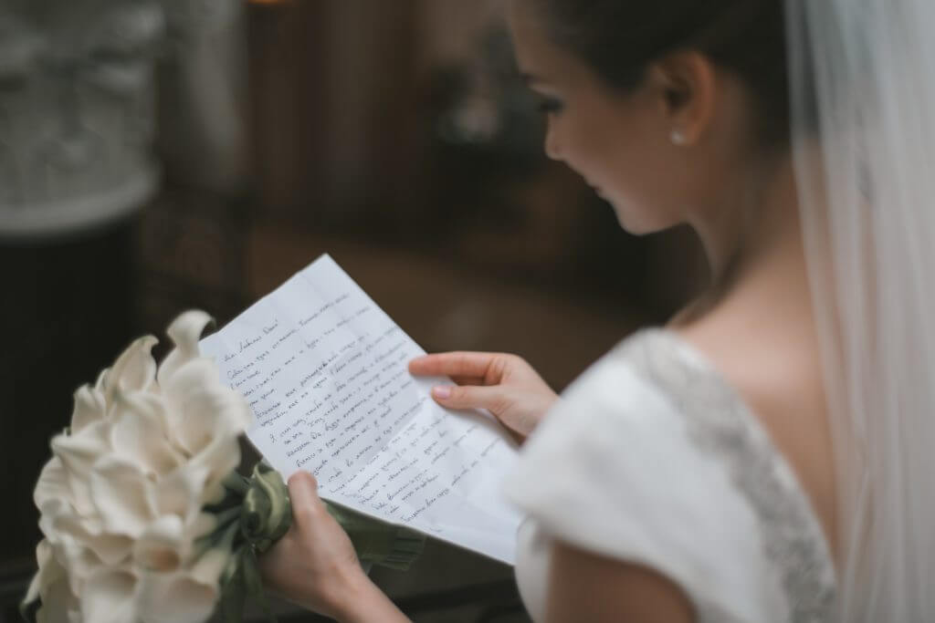 How To Write Your Wedding Speech (Brides’ Edition)