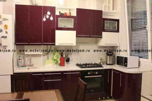 Кухня на заказ (МДФ) Бордовый