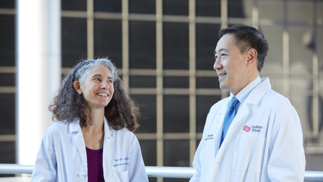 Sarah Kremen, MD, left, with Zaldy Tan, MD, MPH. Photo by Cedars-Sinai.