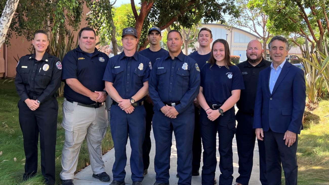 First responders with the Ventura County EMS Agency provide Cedars-Sinai investigators with community-based data for the Prediction of Sudden Death in Multi-Ethnic Communities (PRESTO) Study, an effort led by the Smidt Heart Institute to better understand sudden cardiac arrest. Photo courtesy of Ventura County EMS Agency.