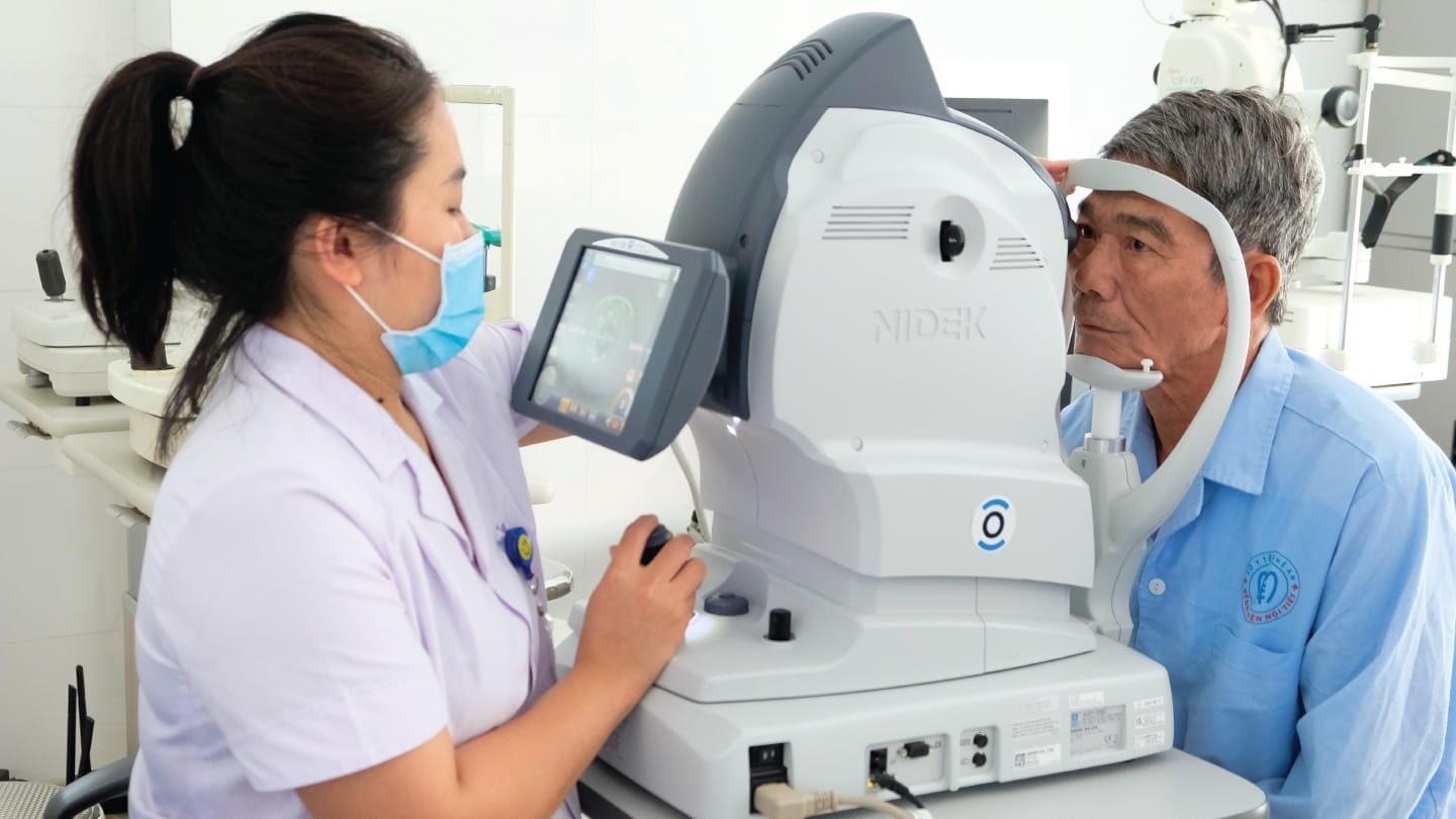 Scaling Diabetic Eye Care in Vietnam