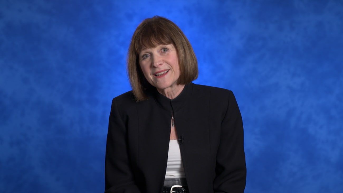 What is the composition of dessicated thyroid extract (DTE) and what makes it potentially useful in patients who have has suboptimal response to LT4 monotherapy? What properties are shared by available DTE preparations—NP Thyroid® and Armour Thyroid?