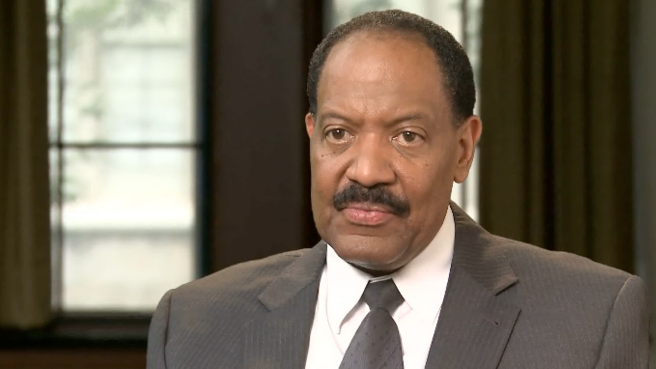 Dr. Nathaniel Crump