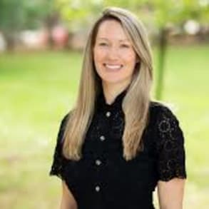 Roxanne Simmons, MD