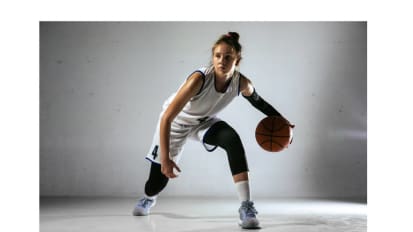 Common Knee Injury: Why are Women More Susceptible to ACL Sprains and Tears?