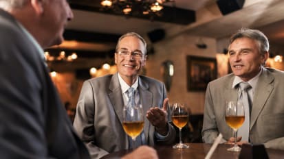UTSW study explores link between high school IQ and alcohol use