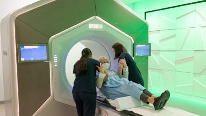 DARTBOARD: Novel head & neck cancer trial targets personalized, daily radiation therapy