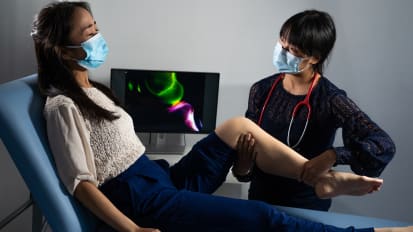 Diagnose and Treat Hip and Knee Arthritis: An Expert on Life-Changing Strategies