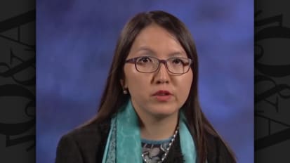 Por que a comunidade acadêmica de câncer na China adotou os fatores moleculares para a terapia do câncer, e qual é o papel atual do sequenciamento de nova geração e da análise detalhada do perfil genômico na tomada de decisão clínica?