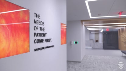 Why refer to Mayo Clinic for neurology and neurosurgery care