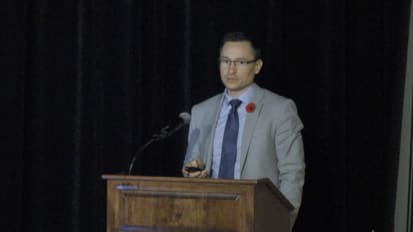 Endovascular vs Open Surgery for Arch Aneurysms