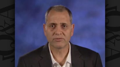 Cual es la condicion unica de NGS de captura hibrida dentro del contexto de la terapia molecular orientada a los objetivos para los tumores solidos?