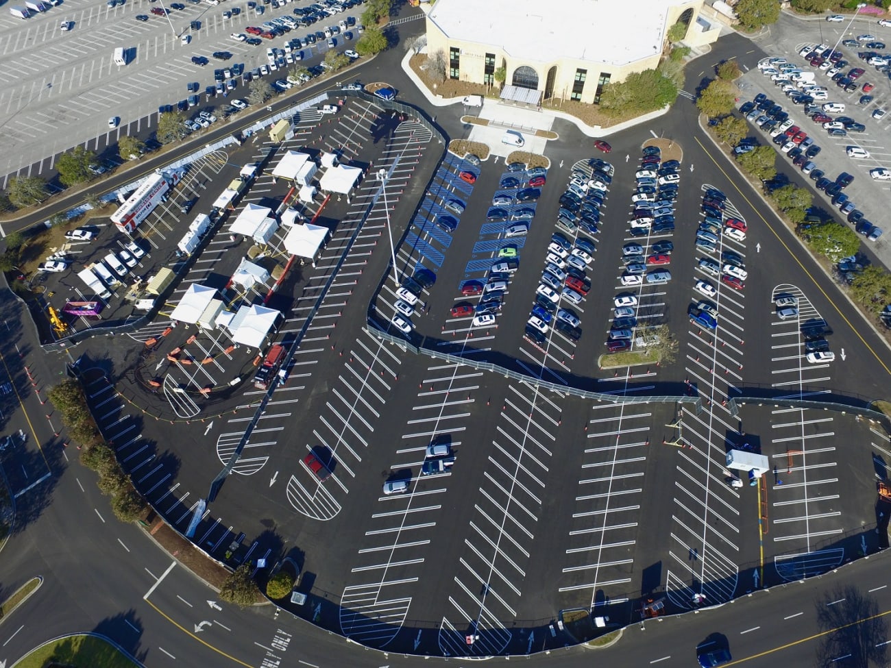 covid-19_drive_thru_aerial2