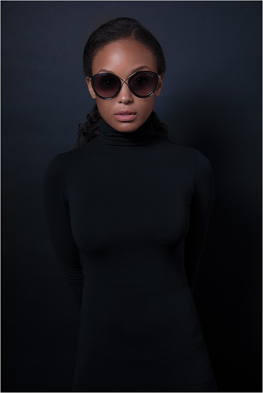 SHOW-STOPPER
The Tom Ford FT0604 from Marcolin features Ford’s signature infinity shape linking together acetate and metal in a most elegant style.