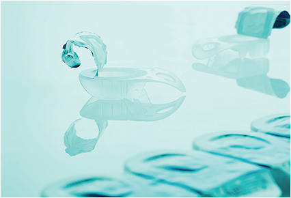 ARTZENTER / SHUTTERSTOCK.COM