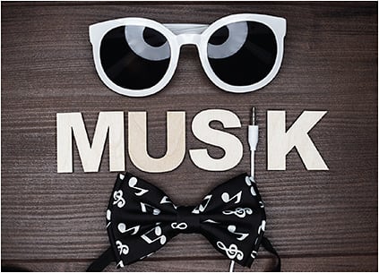 RUSLAN GRUMBLE / SHUTTERSTOCK.COM