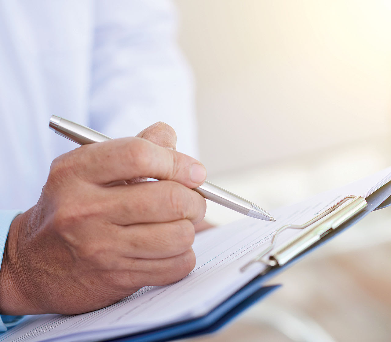 A DED survey can help identify patients who could benefit from therapy. (Photo courtesy: AdobeStock/DragonImages)