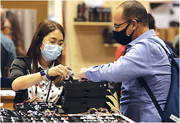 Vision Expo East hosted thousands of attendees eager to check out everyone’s eyewear offerings, in part. Photo courtesy of Vision Expo.