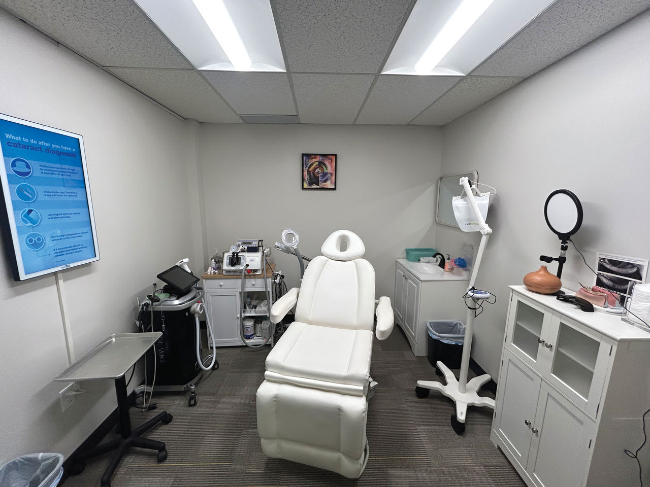 One of 3 treatment rooms inside of my standalone “spatometry” practice. (Photo courtesy: Dr. Davison)