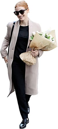 CLOUD NINE
Actress Jessica Chastain dons Givenchy style GV 7050/S “Cloud” sunglasses from Safilo. Credit: Getty Images