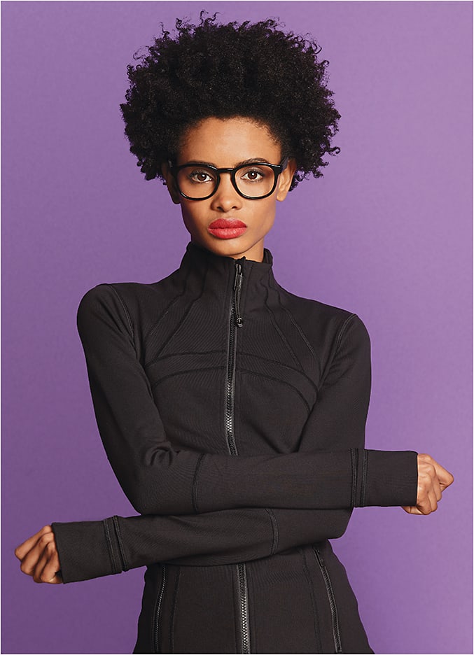 SWING STYLE
PUMA PU00430 from Kering Eyewear with black acetate P3-shaped front and black rubberized temples with suede sneaker-inspired Alcantara top layer.