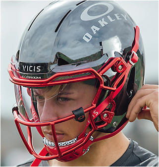 2 Patrick Mahomes II, Team Oakley