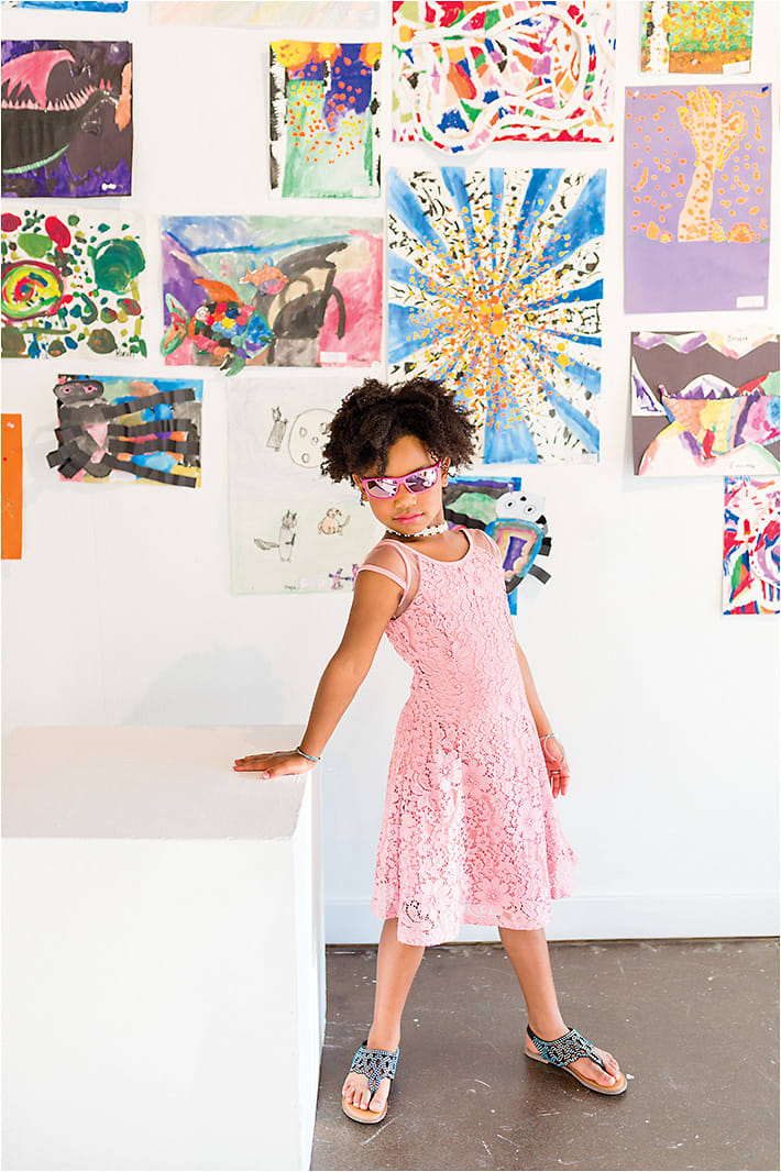 ATTITUDE ADJUSTMENT
On Liv: The Nike Dash EV1157 from Marchon Eyewear boasts a super-fun pop of pink neon on a wrapped, performance-enhancing sunglass topped off with flash mirror lenses.